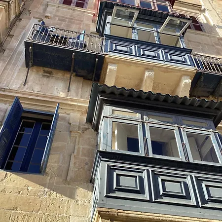 Port View 2b Apartment Valletta