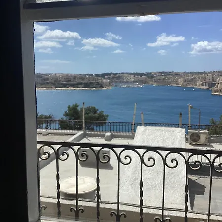 Harbour View 2b Valletta
